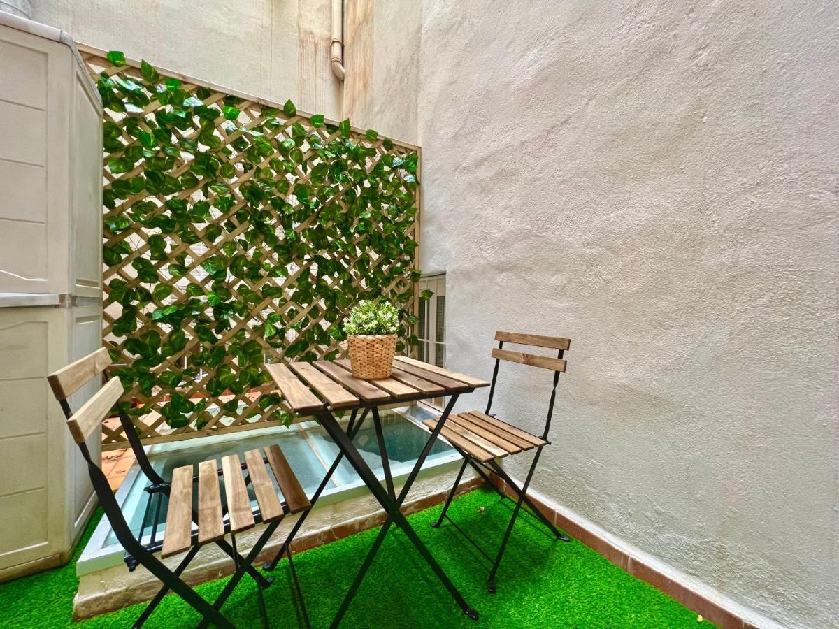 Guadiaro & Old Town With Patio By Ele * Malaga